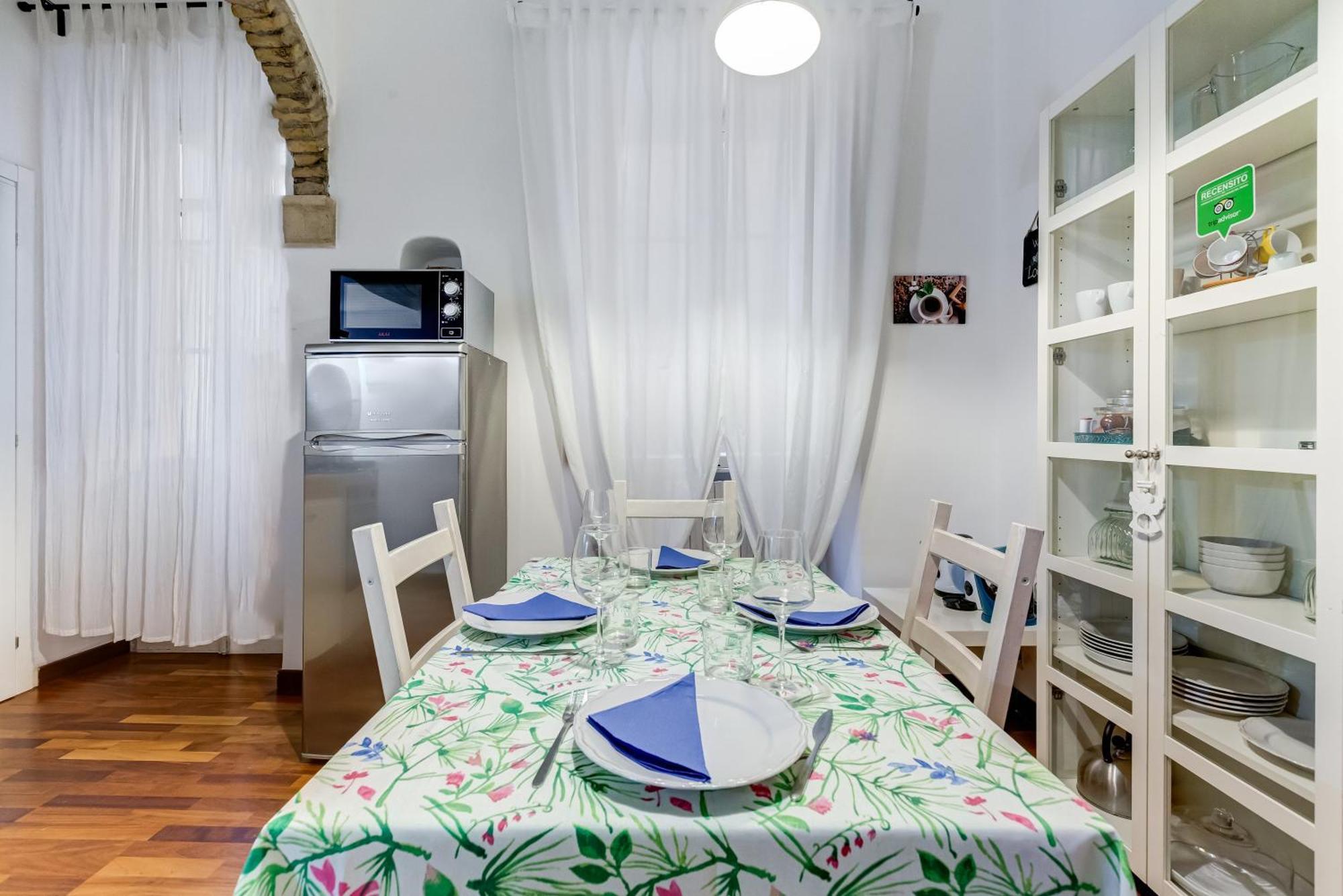 Centro Roma Trastevere Lovely House Bagian luar foto